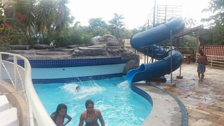 Ecologic Park Ap 2 Quartos Para 7 Pessoas 1Park Aquatico 10 Piscinas Termais Caldas Novas Luaran gambar